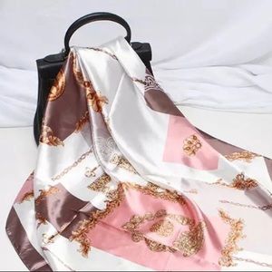 Meet your Posher, Nabat